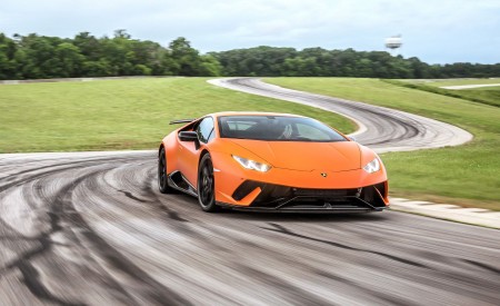 2018 Lamborghini Huracán Performante Front Wallpapers 450x275 (7)