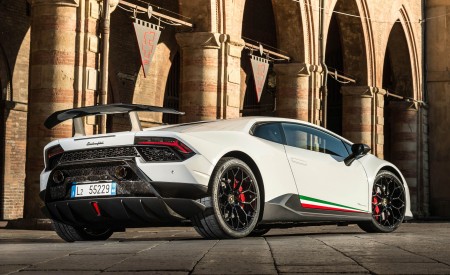 2018 Lamborghini Huracán Performante Rear Three-Quarter Wallpapers 450x275 (53)