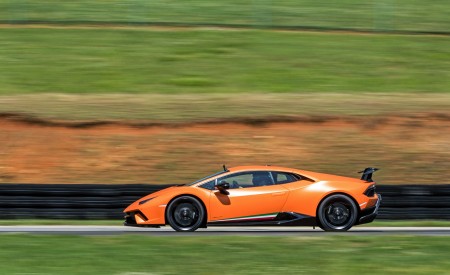 2018 Lamborghini Huracán Performante Side Wallpapers 450x275 (11)