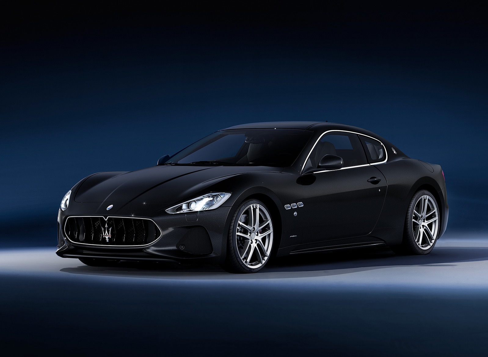 2018 Maserati GranTurismo Front Three-Quarter Wallpapers (12)