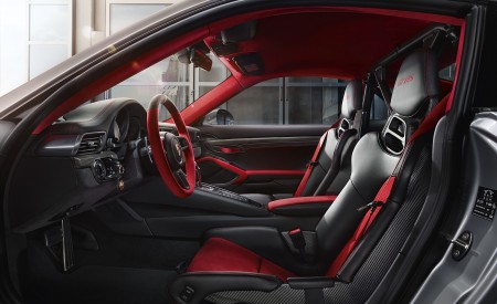 2018 Porsche 911 GT2 RS Interior Wallpapers 450x275 (28)