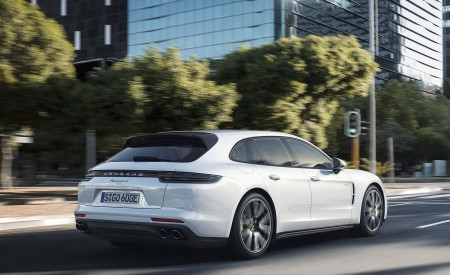 2018 Porsche Panamera 4 E-Hybrid Sport Turismo Rear Three-Quarter Wallpapers 450x275 (11)