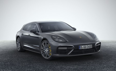 2018 Porsche Panamera Turbo Sport Turismo Front Three-Quarter Wallpapers 450x275 (15)