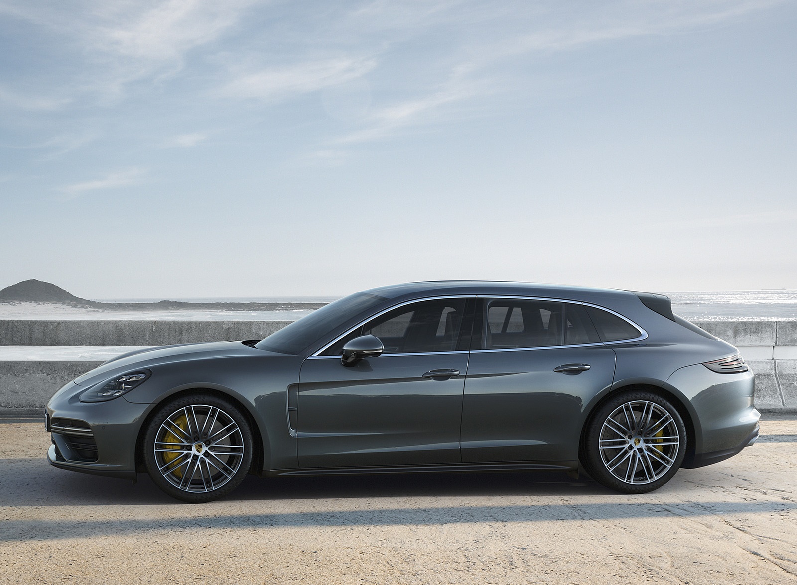 2018 Porsche Panamera Turbo Sport Turismo Side Wallpapers (3)