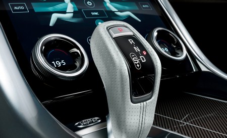 2018 Range Rover Sport SVR Interior Detail Wallpapers 450x275 (30)