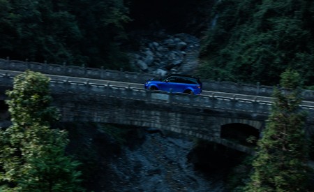 2018 Range Rover Sport SVR Side Wallpapers 450x275 (7)