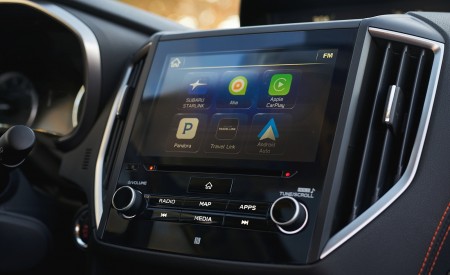 2018 Subaru Crosstrek Central Console Wallpapers 450x275 (13)