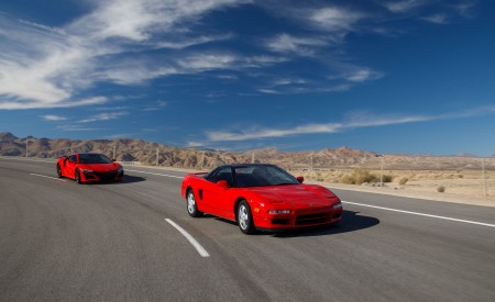 2019 Acura NSX (Color: Curva Red) and 1990 Acura NSX Front Three-Quarter Wallpapers 450x275 (2)