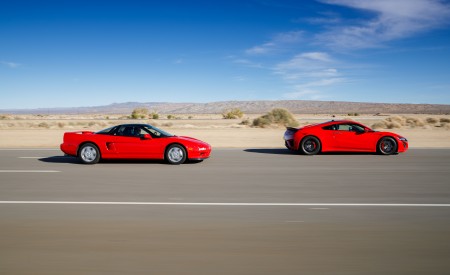 2019 Acura NSX (Color: Curva Red) and 1990 Acura NSX Side Wallpapers 450x275 (6)