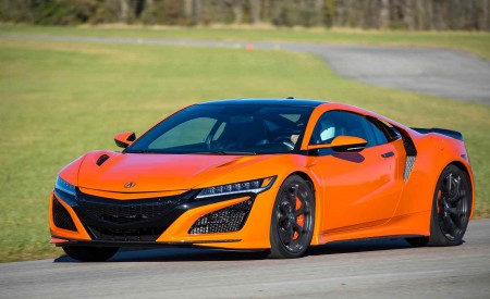 2019 Acura NSX (Color: Thermal Orange Pearl) Front Three-Quarter Wallpapers 450x275 (15)
