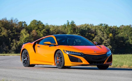 2019 Acura NSX (Color: Thermal Orange Pearl) Front Three-Quarter Wallpapers 450x275 (25)