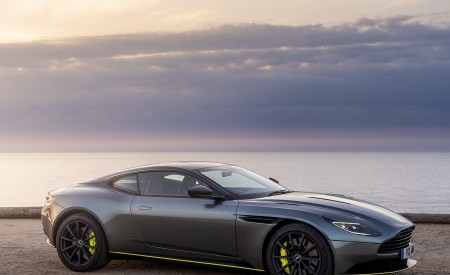 2019 Aston Martin DB11 AMR (UK-Spec) Front Three-Quarter Wallpapers 450x275 (47)