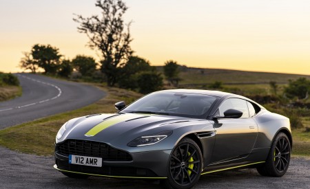 2019 Aston Martin DB11 AMR (UK-Spec) Front Three-Quarter Wallpapers 450x275 (56)
