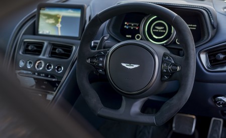 2019 Aston Martin DB11 AMR (UK-Spec) Interior Wallpapers 450x275 (76)