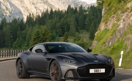 2019 Aston Martin DBS Superleggera Satin Xenon Grey Front Three-Quarter Wallpapers 450x275 (63)
