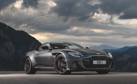 2019 Aston Martin DBS Superleggera Satin Xenon Grey Front Three-Quarter Wallpapers 450x275 (62)