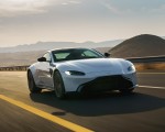 2019 Aston Martin Vantage (Color: White Stone) Front Three-Quarter Wallpapers 150x120 (6)