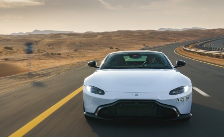2019 Aston Martin Vantage (Color: White Stone) Front Wallpapers 450x275 (3)