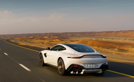 2019 Aston Martin Vantage (Color: White Stone) Rear Three-Quarter Wallpapers 450x275 (4)