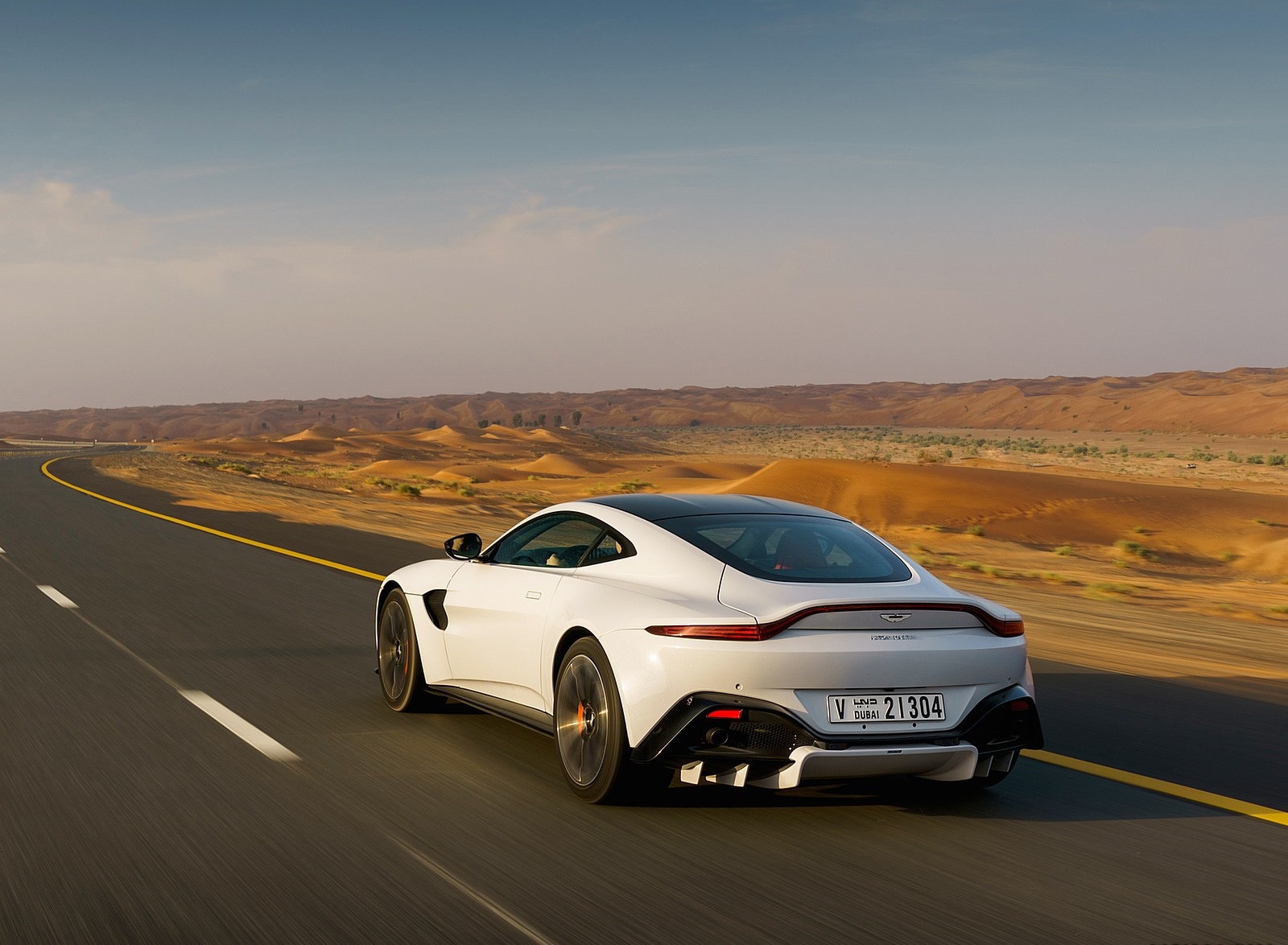 2019 Aston Martin Vantage (Color: White Stone) Rear Three-Quarter Wallpapers (4)