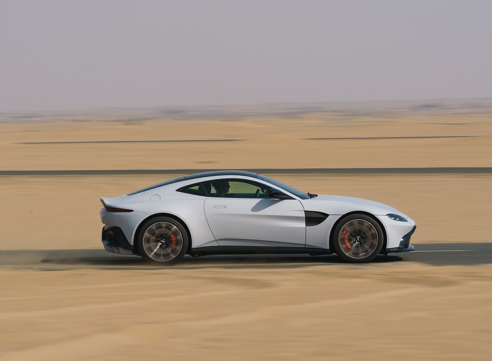 2019 Aston Martin Vantage (Color: White Stone) Side Wallpapers #20 of 120