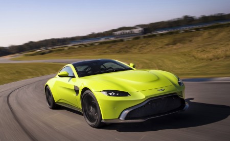 2019 Aston Martin Vantage Front Three-Quarter Wallpapers 450x275 (50)