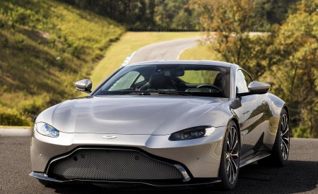 2019 Aston Martin Vantage Front Wallpapers 450x275 (74)