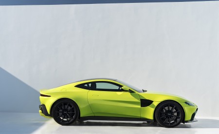 2019 Aston Martin Vantage Side Wallpapers 450x275 (59)