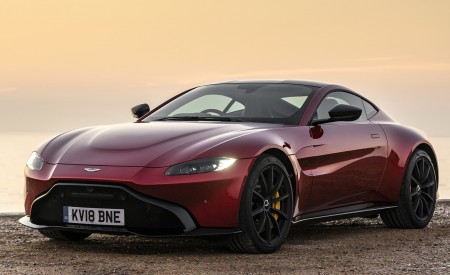 2019 Aston Martin Vantage (UK-Spec) Front Three-Quarter Wallpapers 450x275 (97)