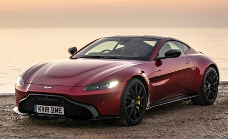 2019 Aston Martin Vantage (UK-Spec) Front Three-Quarter Wallpapers 450x275 (98)