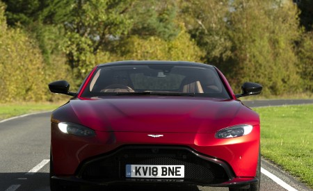 2019 Aston Martin Vantage (UK-Spec) Front Wallpapers 450x275 (89)