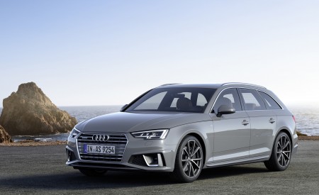 2019 Audi A4 Avant (Color: Quantum Gray) Front Three-Quarter Wallpapers 450x275 (9)