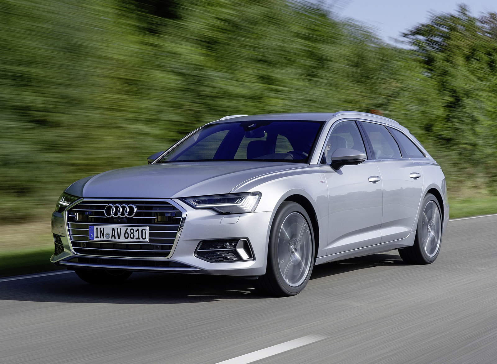 2019 Audi A6 Avant (Color: Florett Silver) Front Three-Quarter Wallpapers #18 of 86