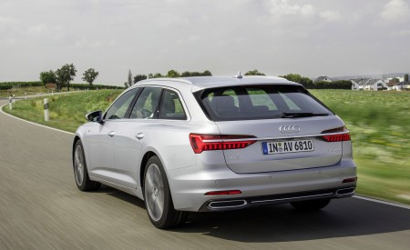 2019 Audi A6 Avant (Color: Florett Silver) Rear Three-Quarter Wallpapers 450x275 (20)