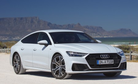 2019 Audi A7 Sportback (Color: Suzuka Grey) Front Three-Quarter Wallpapers 450x275 (62)