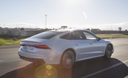 2019 Audi A7 Sportback (Color: Suzuka Grey) Rear Three-Quarter Wallpapers 450x275 (64)