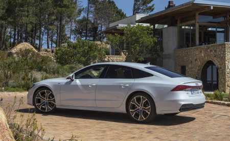 2019 Audi A7 Sportback (Color: Suzuka Grey) Rear Three-Quarter Wallpapers 450x275 (66)