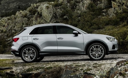 2019 Audi Q3 (Color: Florett Silver) Side Wallpapers 450x275 (4)