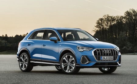 2019 Audi Q3 (Color: Turbo Blue) Front Three-Quarter Wallpapers 450x275 (13)