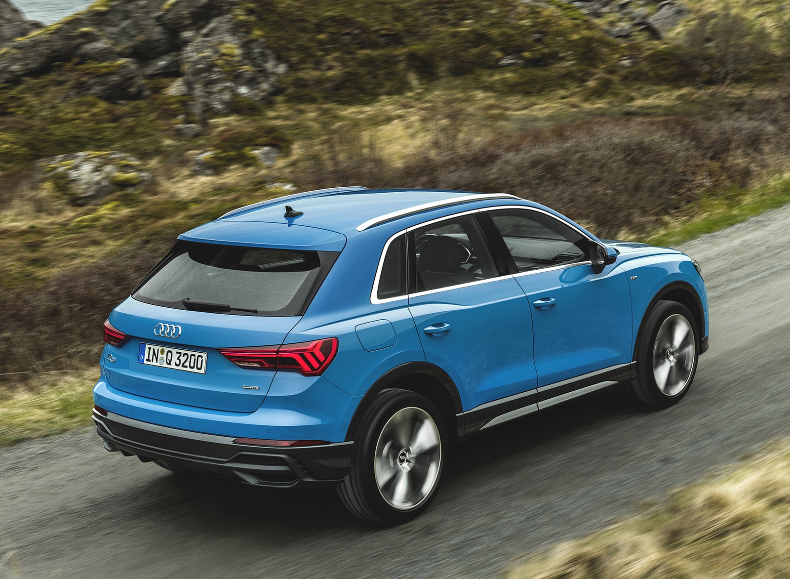 2019 Audi Q3 (Color: Turbo Blue) Rear Three-Quarter Wallpapers (12)