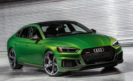 2019 Audi RS5 Sportback (Color: Sonoma Green Metallic) Front Three-Quarter Wallpapers 450x275 (35)