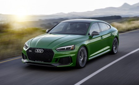 2019 Audi RS5 Sportback (Color: Sonoma Green Metallic) Front Three-Quarter Wallpapers 450x275 (30)