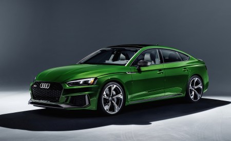 2019 Audi RS5 Sportback (Color: Sonoma Green Metallic) Front Three-Quarter Wallpapers 450x275 (58)