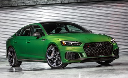 2019 Audi RS5 Sportback (Color: Sonoma Green Metallic) Front Three-Quarter Wallpapers 450x275 (36)