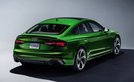 2019 Audi RS5 Sportback (Color: Sonoma Green Metallic) Rear Three-Quarter Wallpapers 450x275 (60)