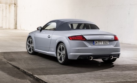 2019 Audi TT 20th Anniversary Edition (Color: Arrow Gray) Rear Three-Quarter Wallpapers 450x275 (21)