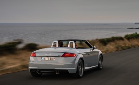 2019 Audi TT 20th Anniversary Edition (Color: Arrow Gray) Rear Three-Quarter Wallpapers 450x275 (7)