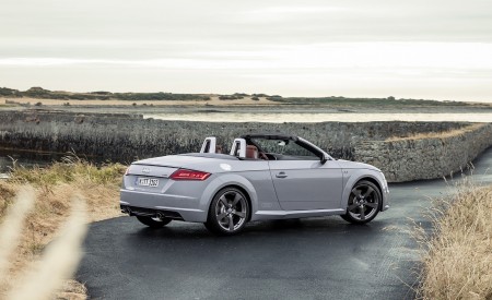 2019 Audi TT 20th Anniversary Edition (Color: Arrow Gray) Rear Three-Quarter Wallpapers 450x275 (18)