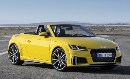 2019 Audi TT Roadster (Color: Vegas Yellow) Front Three-Quarter Wallpapers 450x275 (29)