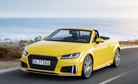 2019 Audi TT Roadster (Color: Vegas Yellow) Front Three-Quarter Wallpapers 450x275 (18)